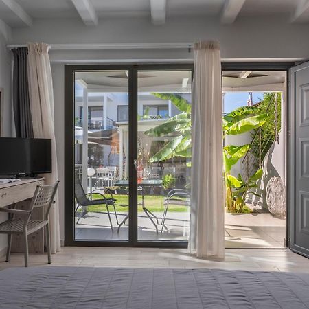 Adonis Luxury Village 佩科霍里 客房 照片