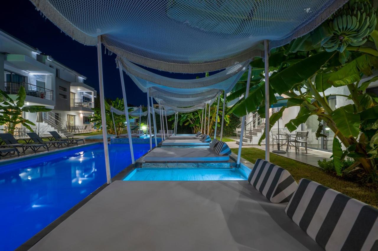 Adonis Luxury Village 佩科霍里 外观 照片